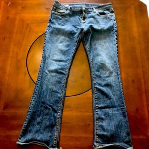 ✨OFFERS WELCOME✨ Women’s Buffalo David Bitton Farrah-X Fit Jeans